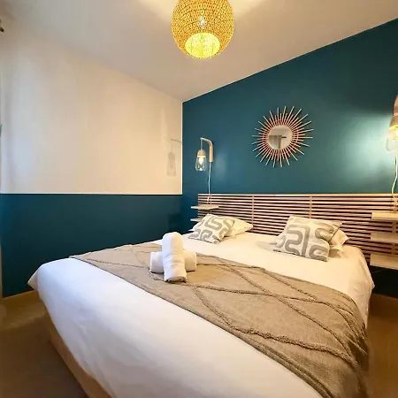 53 Anvers - 1 Bedroom - Saxe Gambetta *