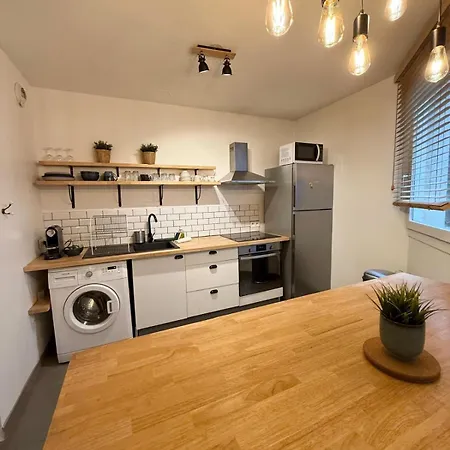 53 Anvers - 1 Bedroom - Saxe Gambetta *